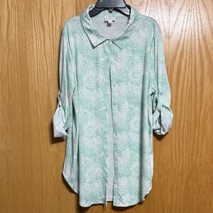 LuLaRoe Valentina Mint Green Floral Button-Down Roll-Sleeve Shirt